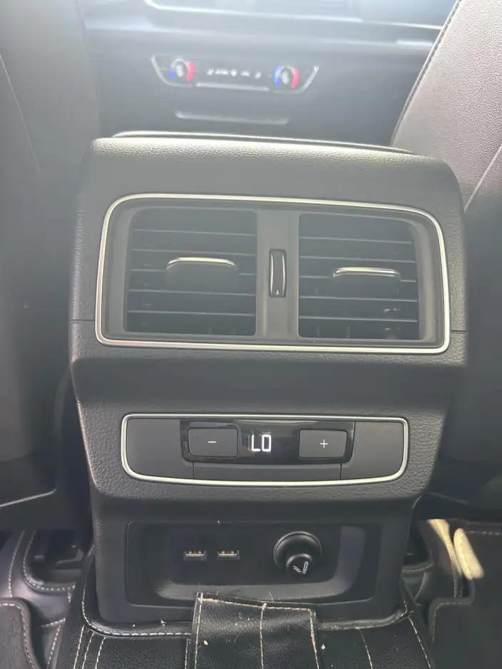 Audi Q5L 2022 Model Facelift 40T Luxury Dynamic Model – фото 9