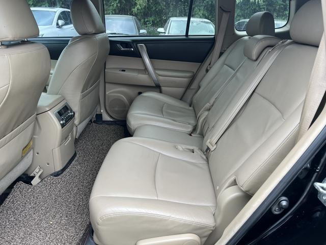 Toyota Highlander 2012 2.7L FWD 7-Seater Luxury – фото 5