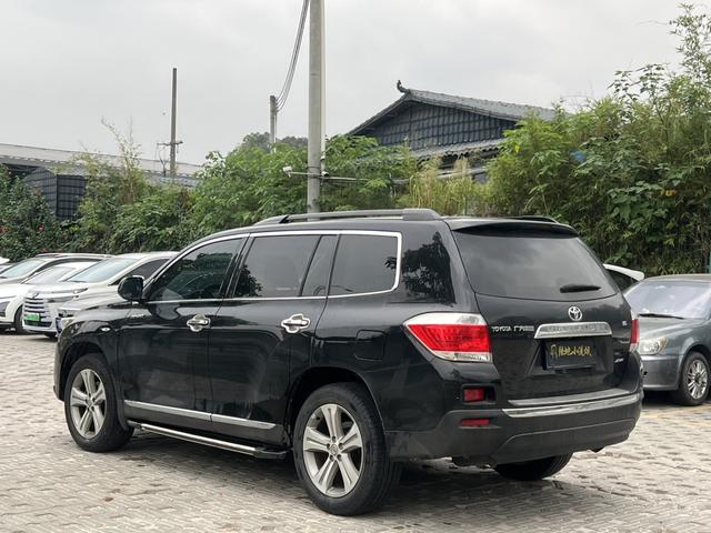 Toyota Highlander 2012 2.7L FWD 7-Seater Luxury – фото 7