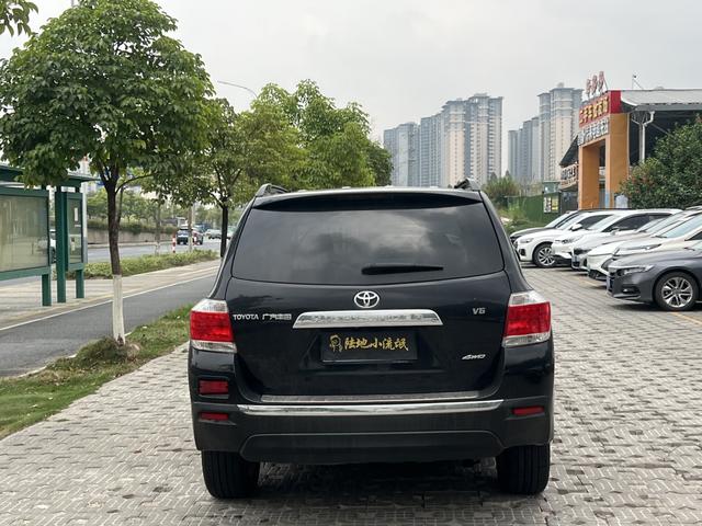 Toyota Highlander 2012 2.7L FWD 7-Seater Luxury – фото 8