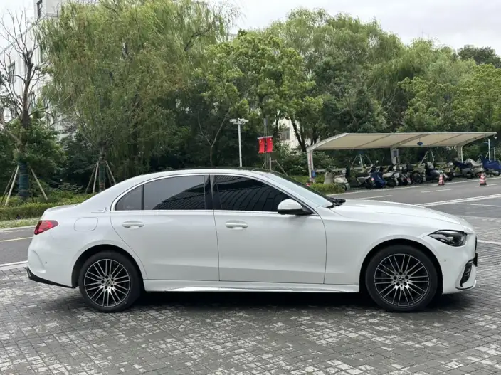 Mercedes-Benz C-Class 2024 Model C 260 L Sports Edition – фото 8