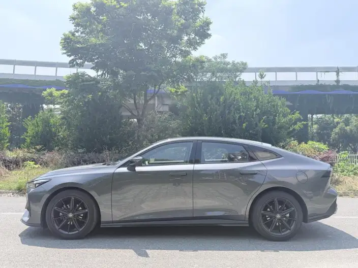 Changan UNI-V 2022 Model 1.5T Noble Model – фото 4