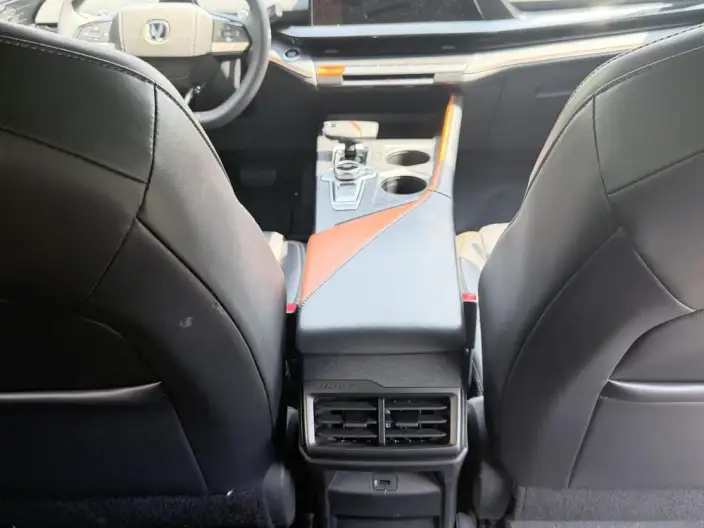 Changan UNI-V 2022 Model 1.5T Noble Model – фото 10