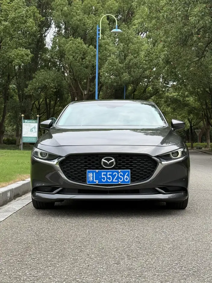 Mazda3 Axela 2022 Model 2.0L Automatic Zhi Shine Edition – фото 2