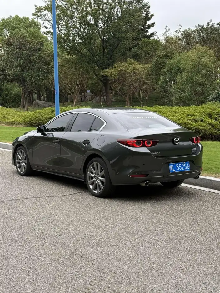 Mazda3 Axela 2022 Model 2.0L Automatic Zhi Shine Edition – фото 3