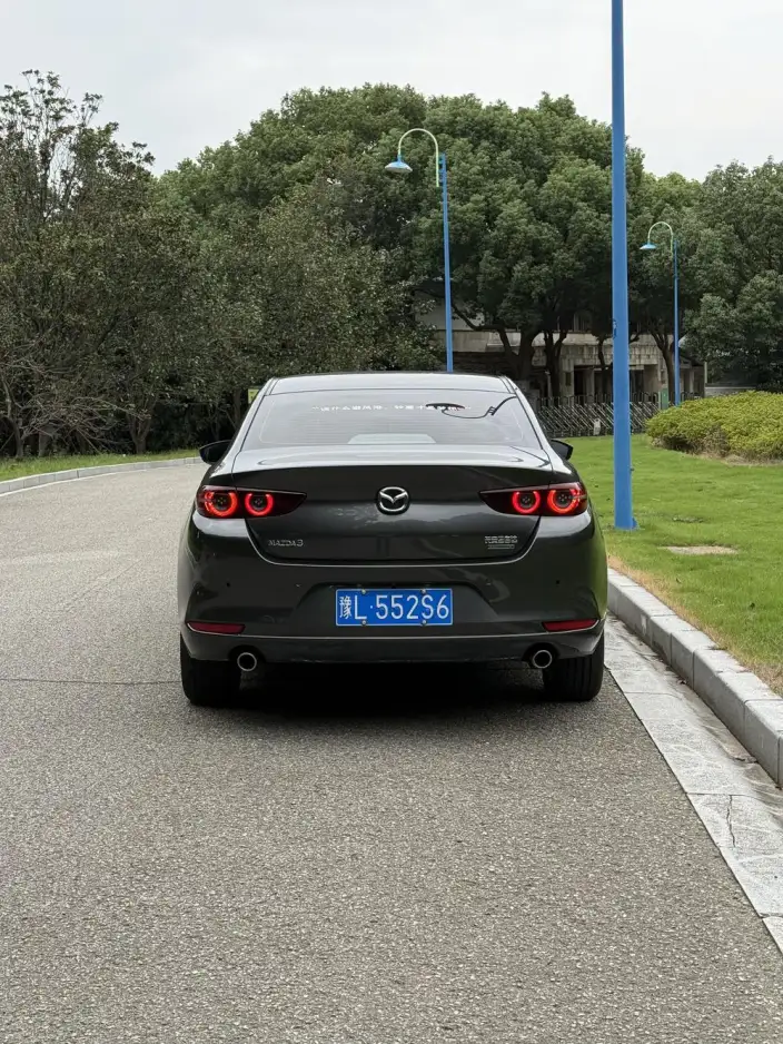 Mazda3 Axela 2022 Model 2.0L Automatic Zhi Shine Edition – фото 4