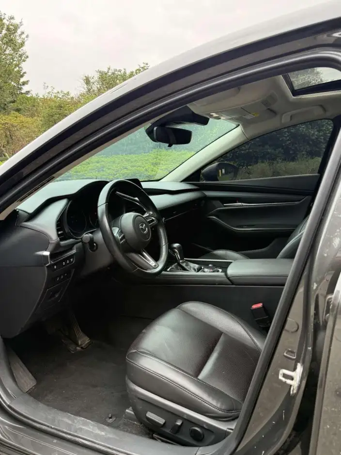 Mazda3 Axela 2022 Model 2.0L Automatic Zhi Shine Edition – фото 9