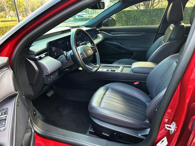 Ford Mondeo 2025 EcoBoost 245 Ultimate – фото 9