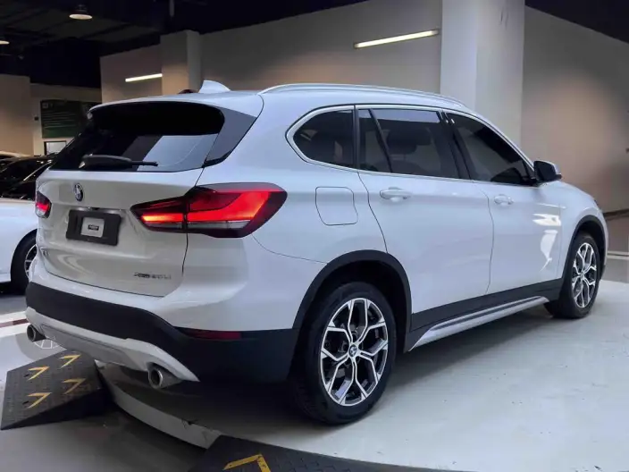 BMW X1 2022 Model sDrive20Li Exclusive Model – фото 7