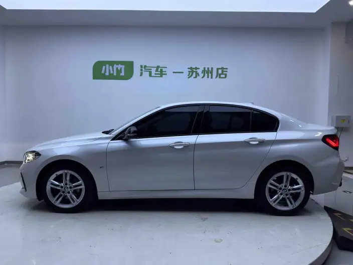 BMW 1 Series 2023 Model 120i M Sports Night Edition – фото 4