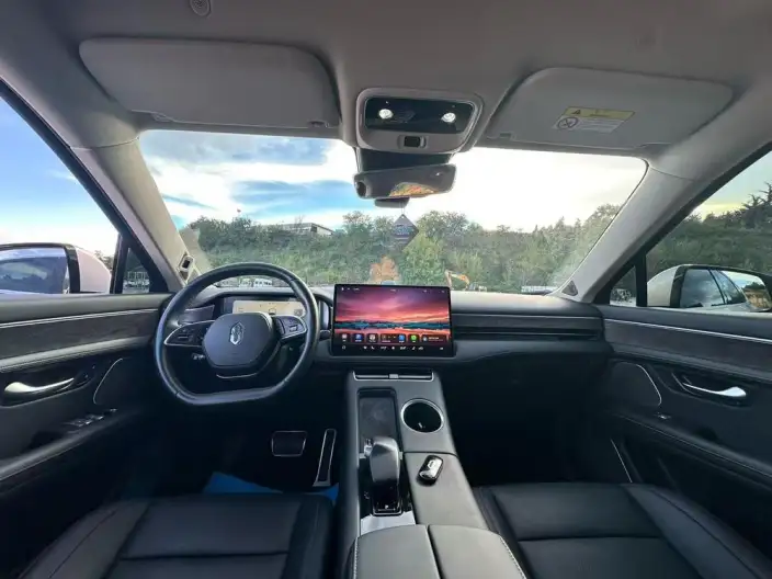 Aito M5 2022 Model Extended Range 4WD performance version – фото 7