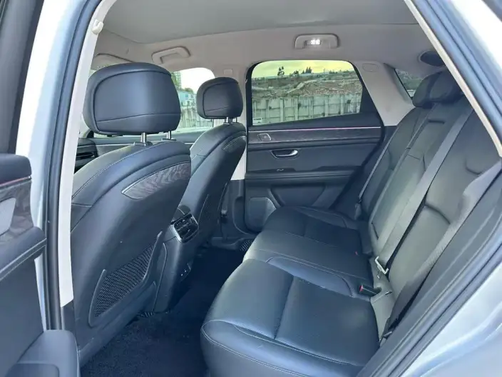Aito M5 2022 Model Extended Range 4WD performance version – фото 9
