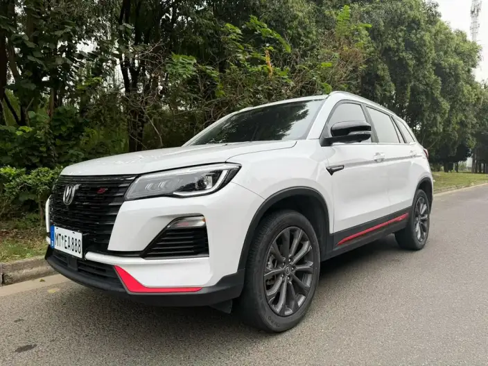 Changan CS75 2022 Model Blue Whale Edition 1.5T DCT Noble Model – фото 1
