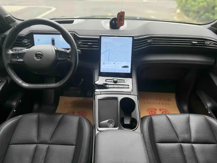 NIO ES8 2020 Model 415KM Base Edition VII seat – фото 7