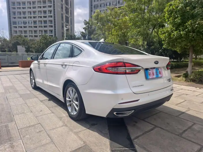 Ford Mondeo 2020 Model EcoBoost 180 Fashion Model – фото 4