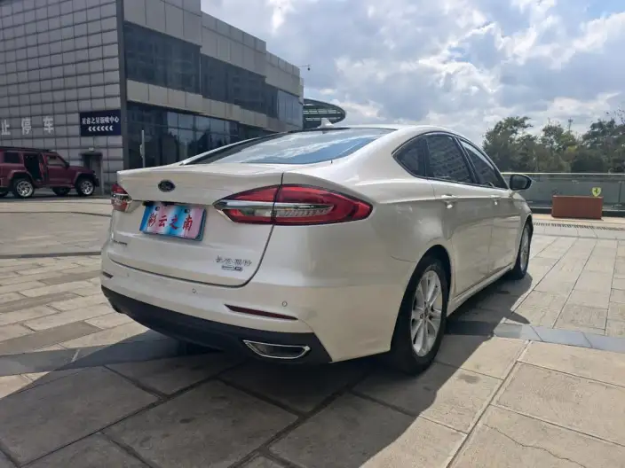 Ford Mondeo 2020 Model EcoBoost 180 Fashion Model – фото 6