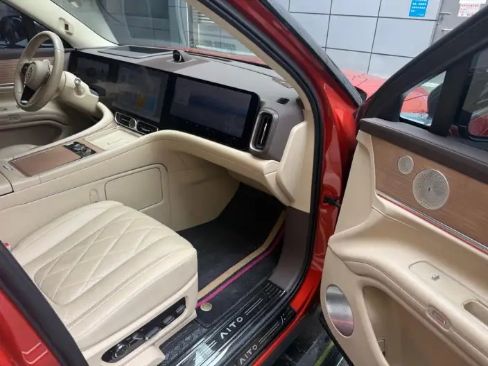Aito M9 2024 Model Extended Range Ultra VI seat Edition – фото 7