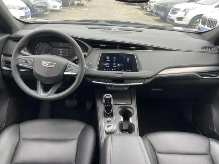 Cadillac XT4 2021 Model 28T 2WD Luxury Model – фото 7