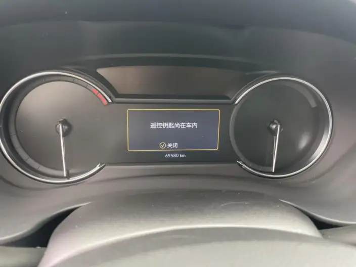 Cadillac XT4 2021 Model 28T 2WD Luxury Model – фото 8
