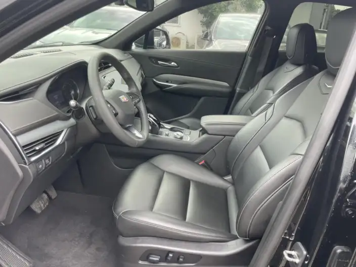Cadillac XT4 2021 Model 28T 2WD Luxury Model – фото 9