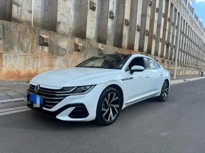 Volkswagen CC 2021 Model 330TSI Dazzling version – фото 1