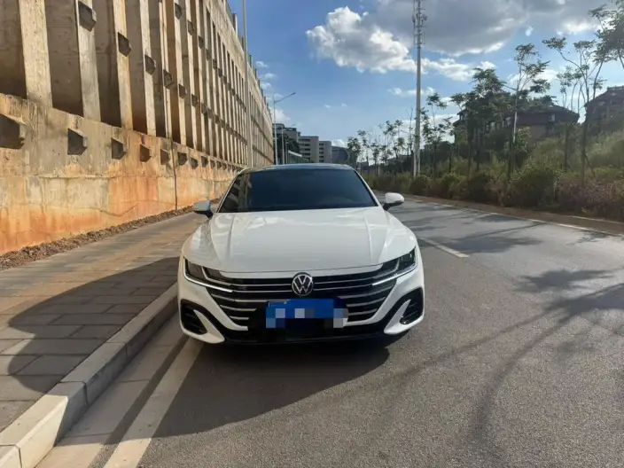 Volkswagen CC 2021 Model 330TSI Dazzling version – фото 2