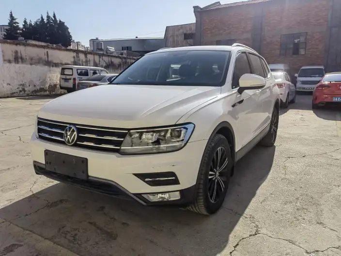 Volkswagen Tiguan L 2021 Model 330TSI Automatic 2WD Smart Edition – фото 1