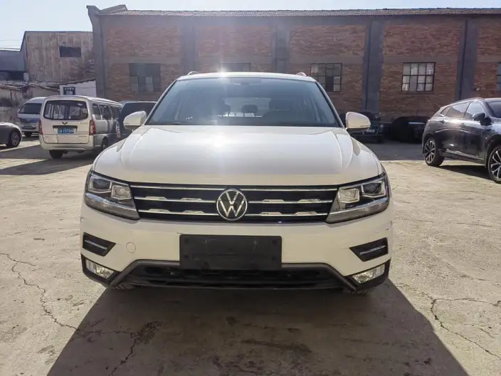 Volkswagen Tiguan L 2021 Model 330TSI Automatic 2WD Smart Edition – фото 2