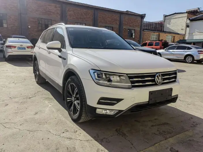 Volkswagen Tiguan L 2021 Model 330TSI Automatic 2WD Smart Edition – фото 3