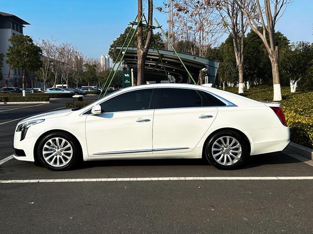 Cadillac XTS 2018 28T Technology – фото 4