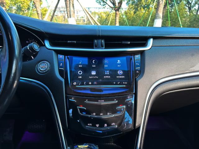 Cadillac XTS 2018 28T Technology – фото 14