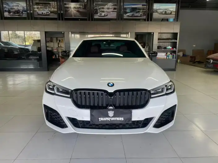 BMW 5 Series 2022 Model 530Li Leading Model M Sports Set – фото 2