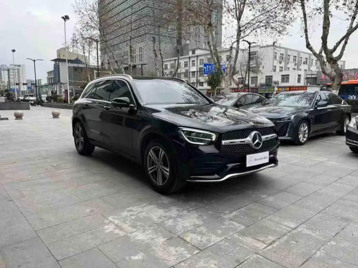 Mercedes-Benz GLC 2020 Model GLC 260 L 4MATIC Luxury Model – фото 3