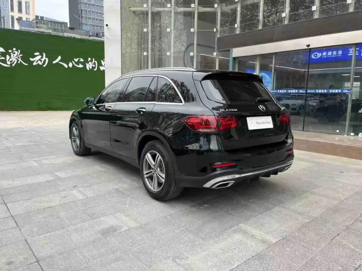 Mercedes-Benz GLC 2020 Model GLC 260 L 4MATIC Luxury Model – фото 4