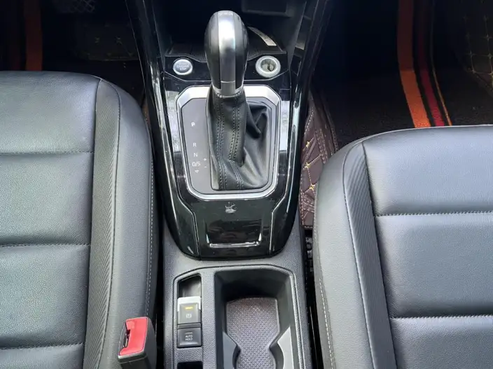 Volkswagen T-Roc 2020 Model 280TSI DSG 2WD Comfort Model – фото 7