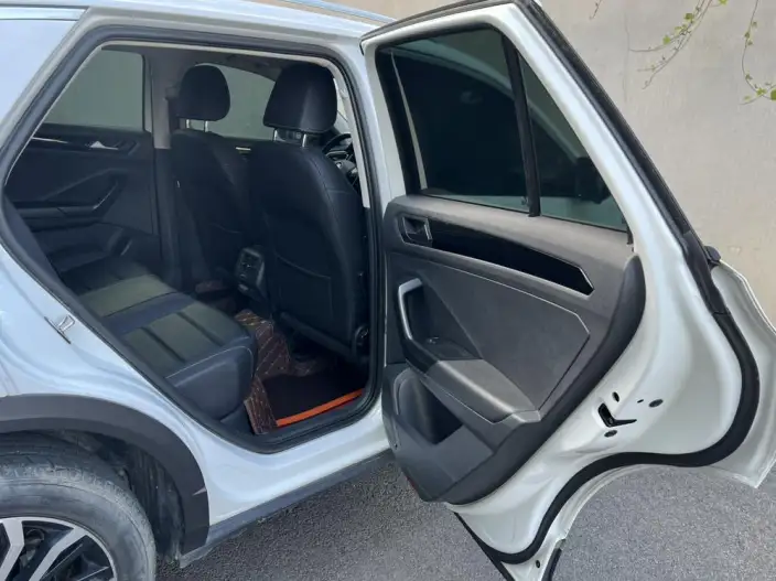 Volkswagen T-Roc 2020 Model 280TSI DSG 2WD Comfort Model – фото 9