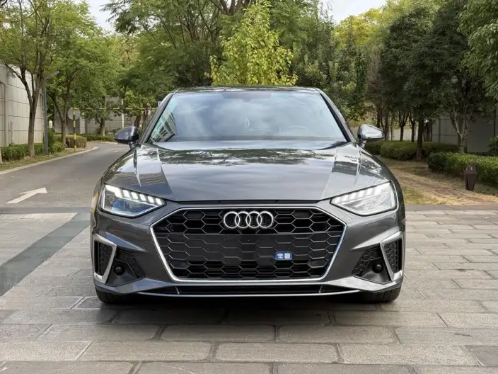 Audi A4 L 2022 Model 40 TFSI Fashion Dynamic Model – фото 2