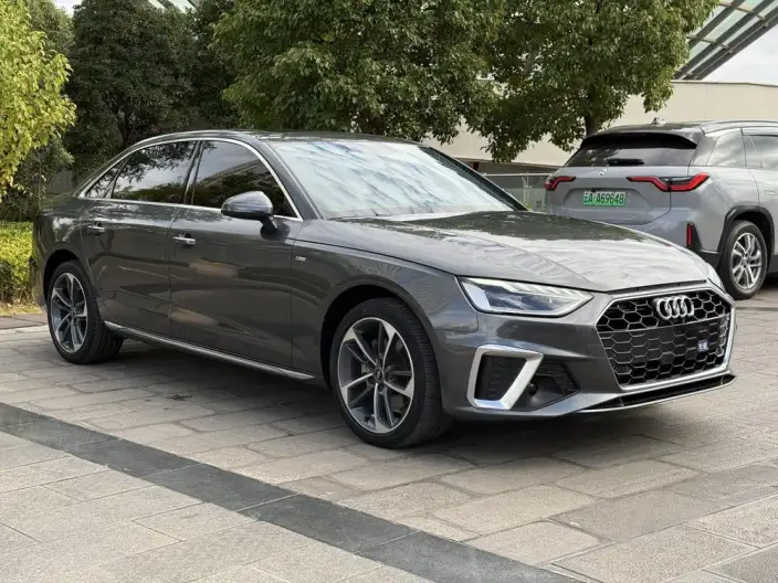 Audi A4 L 2022 Model 40 TFSI Fashion Dynamic Model – фото 3