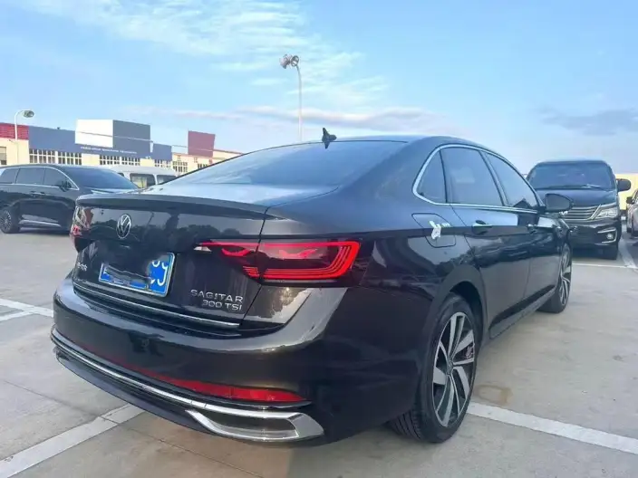 Volkswagen Sagitar 2024 Model 300TSI DSG Superior Edition – фото 5
