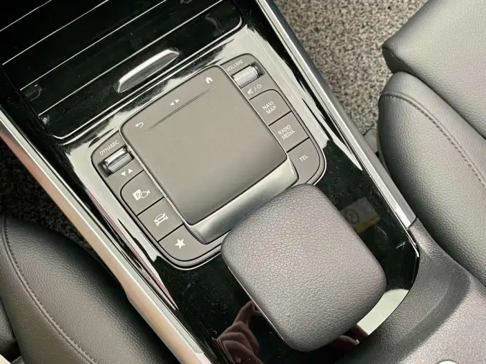 Mercedes-Benz GLB 2020 Model GLB 200 Dynamic Model – фото 7