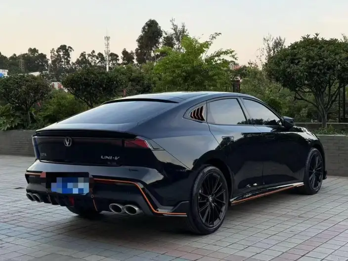 Changan UNI-V 2024 Model 1.5T Noble Model – фото 5