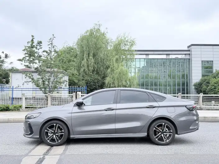 Geely Binrui 2024 Model Geely Binrui COOL 1.5T DCT Champion Edition – фото 3