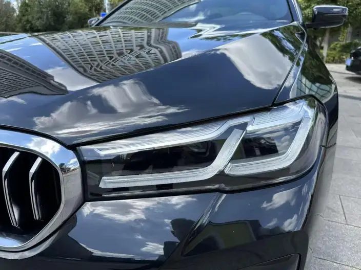 BMW 5 Series 2023 Model 530Li Leading Model M Sports Set – фото 9