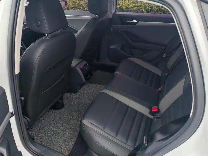Volkswagen Sagitar 2022 Model 280TSI DSG Beyond Edition – фото 10