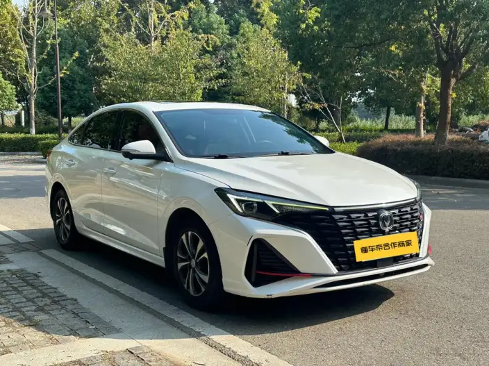 Changan Eado 2023 Model PLUS Changxiang Edition Blue whale NE 1.4T GDI DCT Noble Model – фото 3