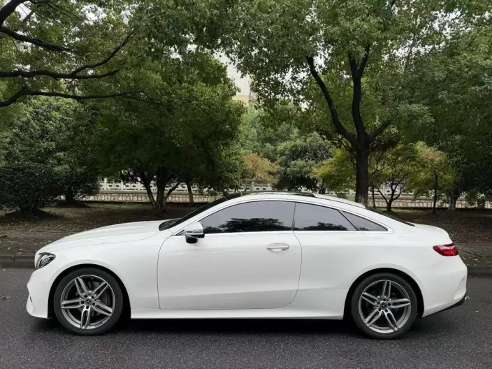 Mercedes-Benz E-Class Imported 2020 Model E 260 Coupe – фото 3