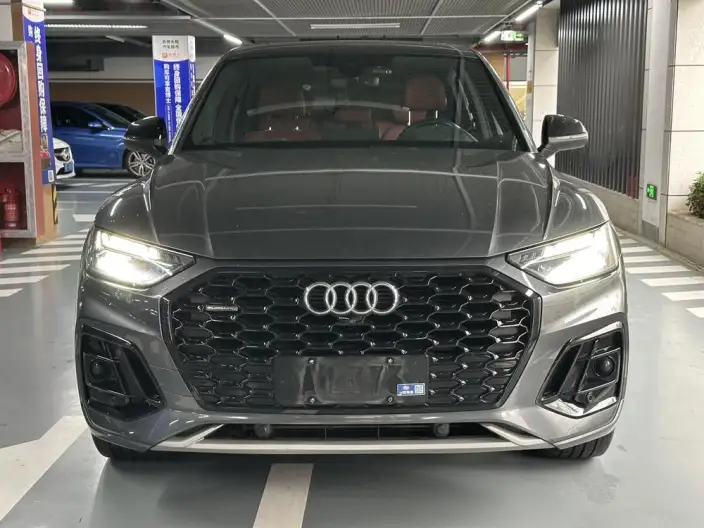 Audi Q5L Sportback 2021 Model 40 TFSI Luxury Model – фото 2