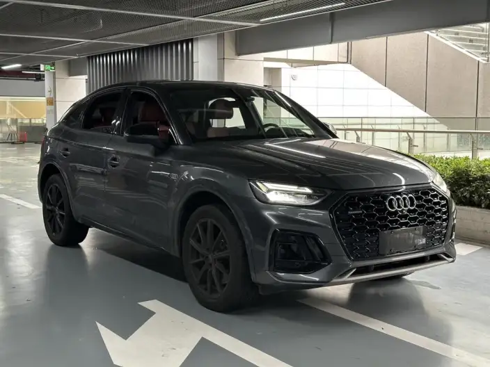 Audi Q5L Sportback 2021 Model 40 TFSI Luxury Model – фото 3