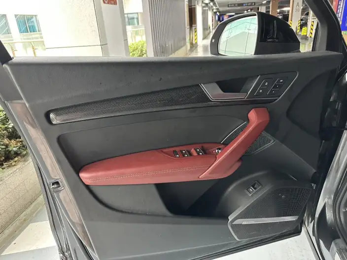 Audi Q5L Sportback 2021 Model 40 TFSI Luxury Model – фото 9