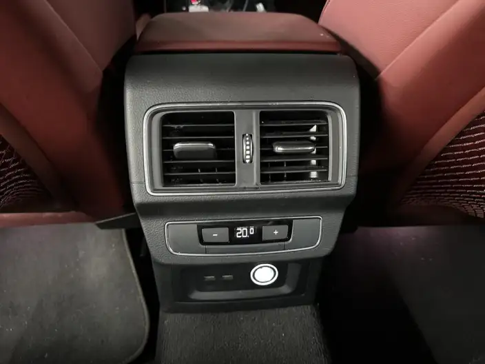 Audi Q5L Sportback 2021 Model 40 TFSI Luxury Model – фото 10